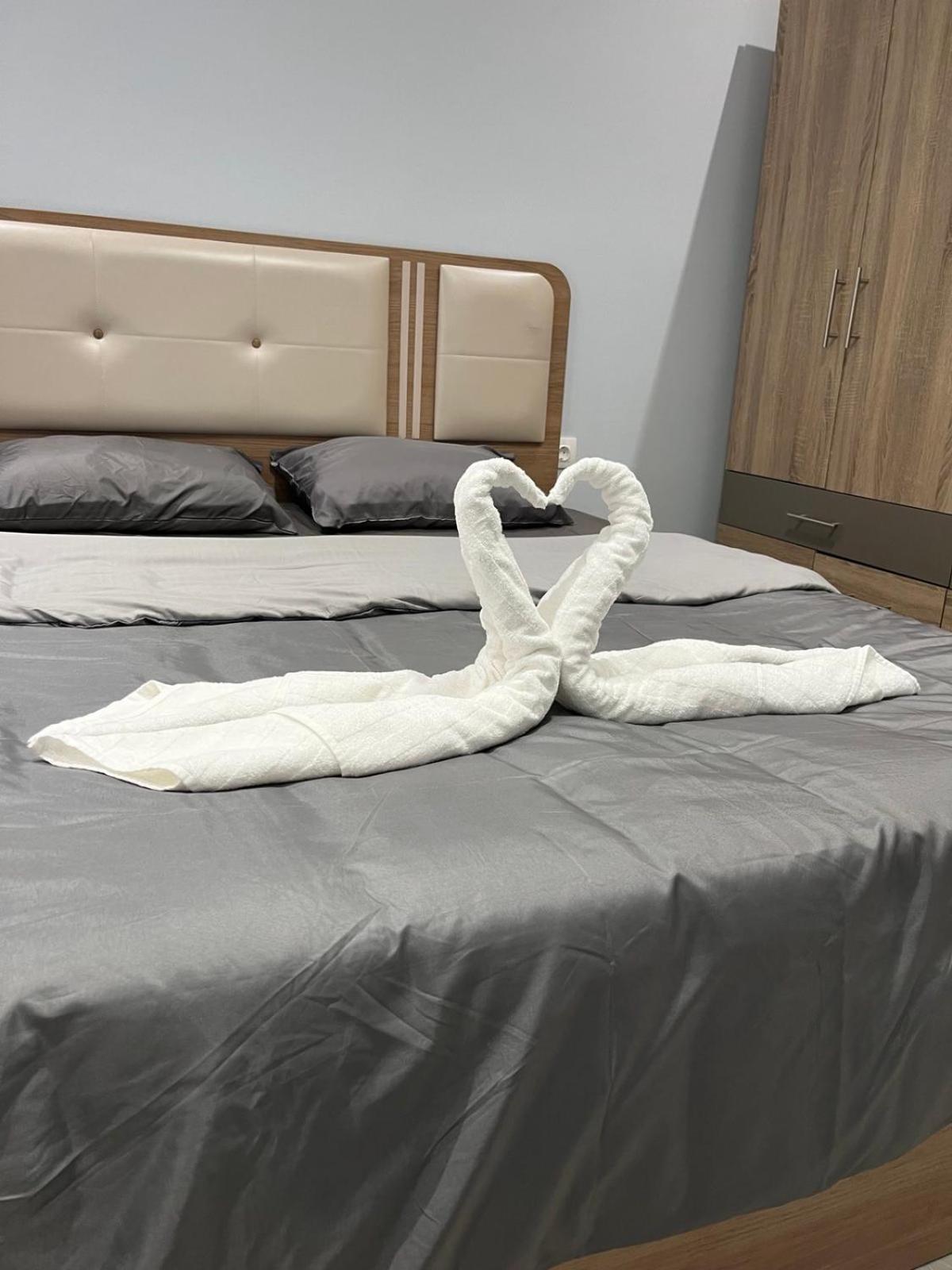 Urban Rotonda Retreat In The City Center! Apartman Szaloniki Kültér fotó