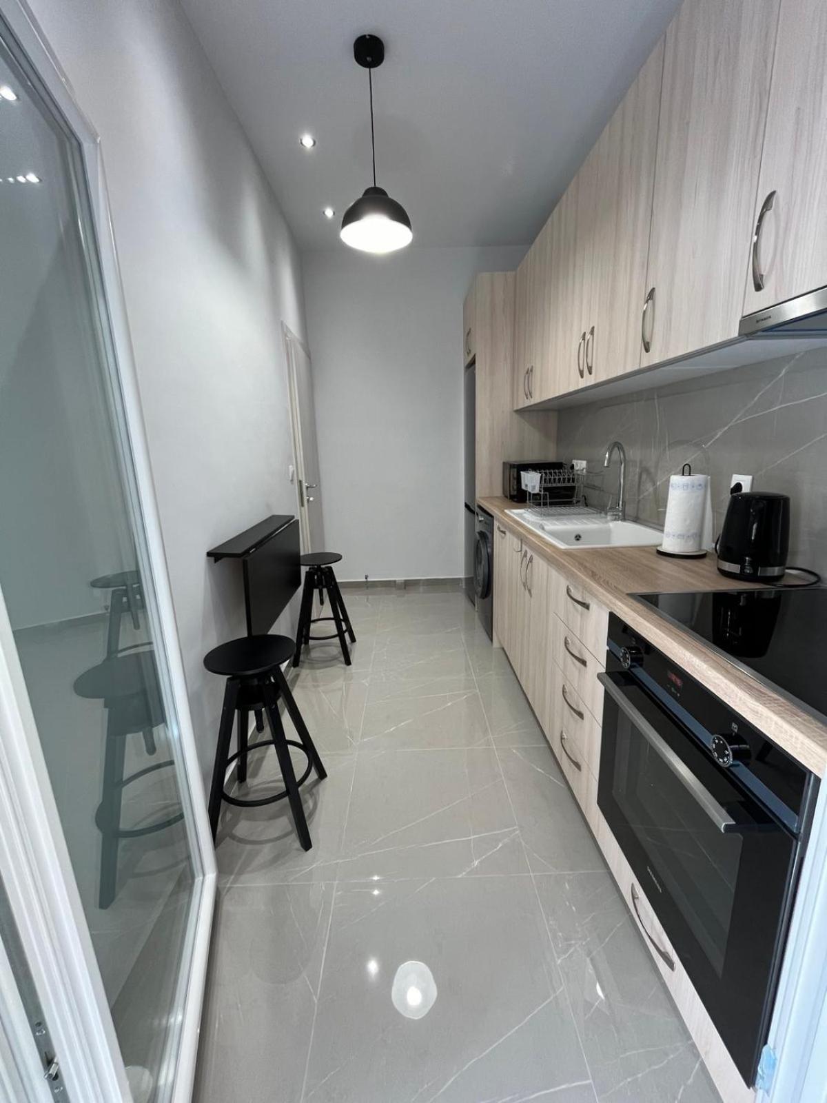 Urban Rotonda Retreat In The City Center! Apartman Szaloniki Kültér fotó